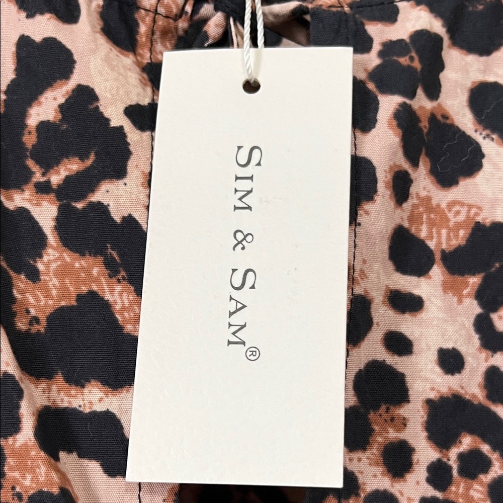 Sim & Sam Leopard Print Women's Tie Up Top Size M NWT - Picture 2 of 10